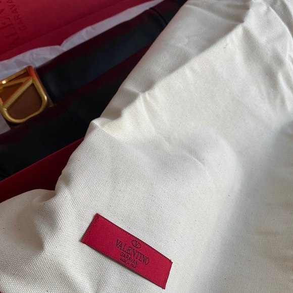 Knee high Valentino Boots size 7 - Picture 2 of 9